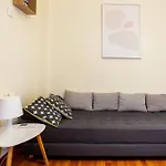 度假居 Elegant Garden Walk To Center 2br