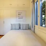 Elegant Garden Walk To Center 2br 度假居 卡拉马塔