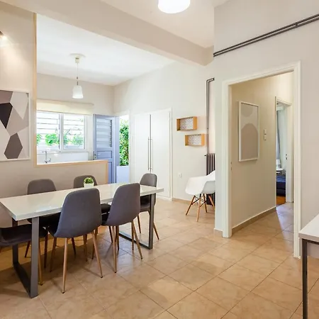 Casa de Férias A Homes Greece - Modern Spacious With Garden Near Center Calamata