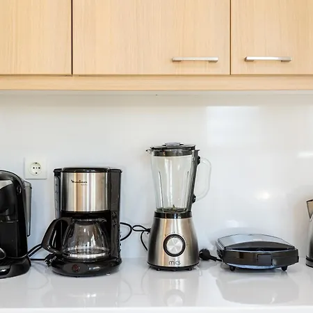 Spacious Large Home Garden Terrace 10 Min Walk To Center Kalamata Ehomes Greece Hébergement de vacances Kalamata