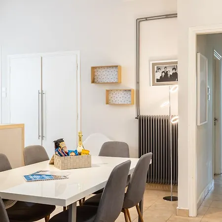 A Homes Greece - Modern Spacious With Garden Near Center Kalamata