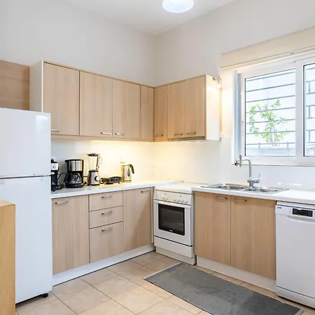 A Homes Greece - Modern Spacious With Garden Near Center *