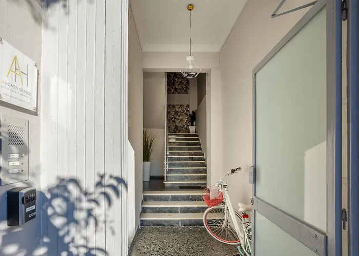 Elegant Garden Walk To Center 2br Semesterbostad *
